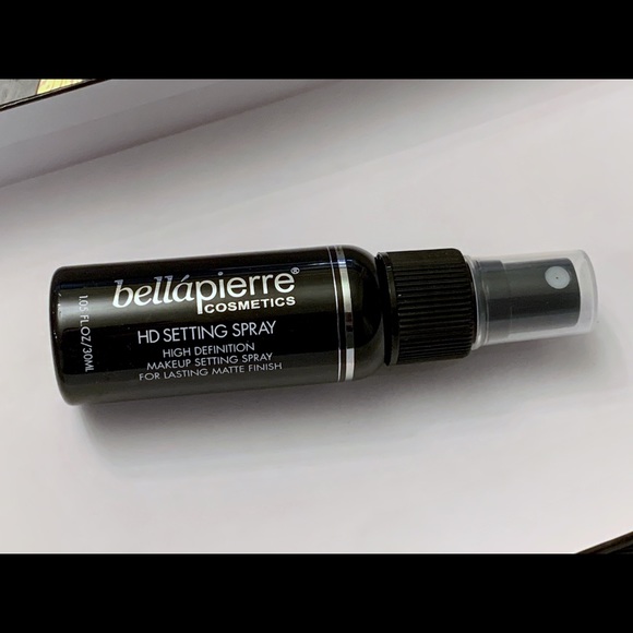 NWT Bellapierre HD Setting Spray - Picture 2 of 2